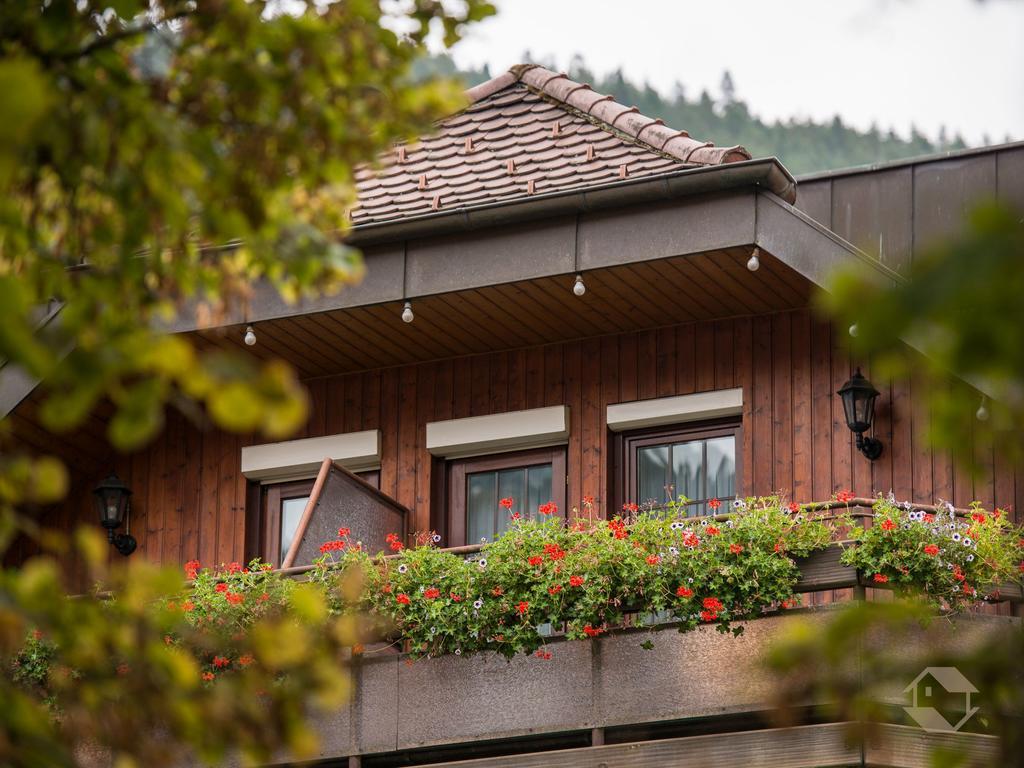 Hotel Restaurant Alte Linde Bad Wildbad Εξωτερικό φωτογραφία